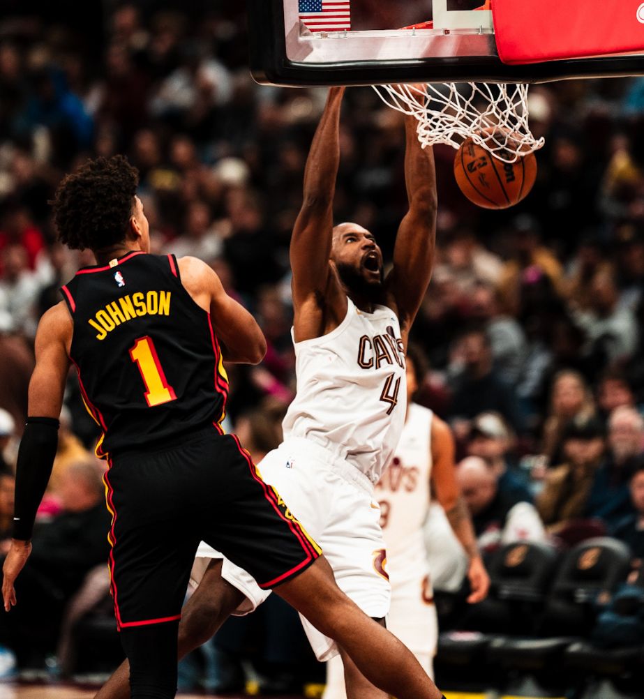 关于加时末段NBA总决赛焦点战;克里夫兰骑士单刀错失;引发热议;更衣室氛围转暖的信息-竞技宝娱乐