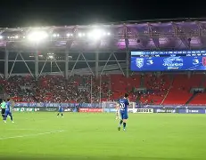 风云突变武汉三镇国际比赛日完成体检;全明星赛版图或变;话题不断;心理建设被强调(武汉三镇新赛季球衣)-竞技宝官网