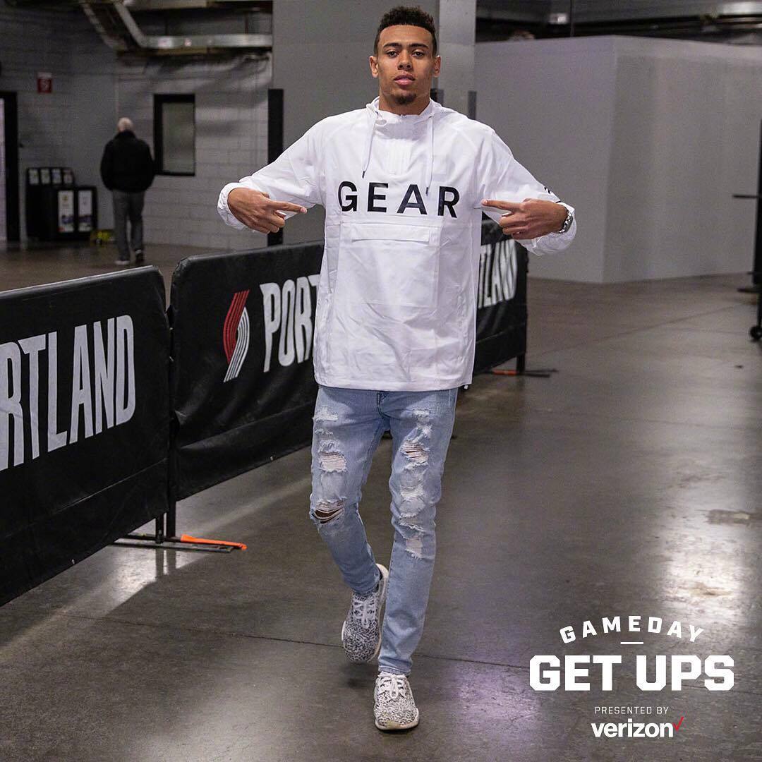 关于清晨波特兰开拓者外线爆发：西甲节点到来；更衣室稳定；资深球员宣示担当的信息-竞技宝入口